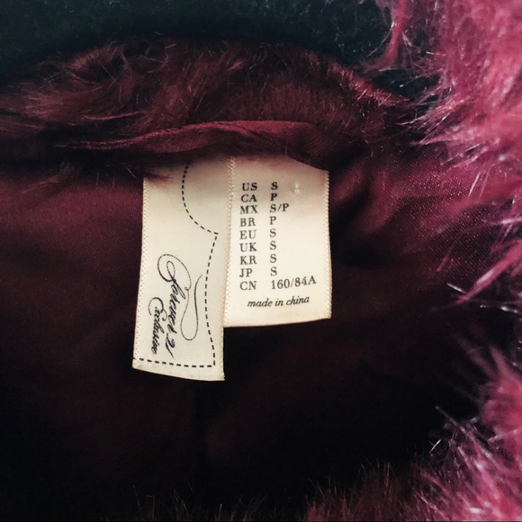 Forever 21 Burgundy Clip on faux fur jacket - Picture 6 of 8